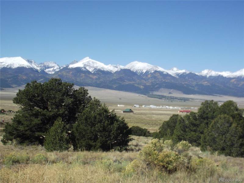 000 Commanche RD, Westcliffe, CO 81252