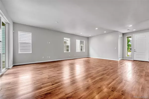 Littleton, CO 80125,8911 Eagle River ST