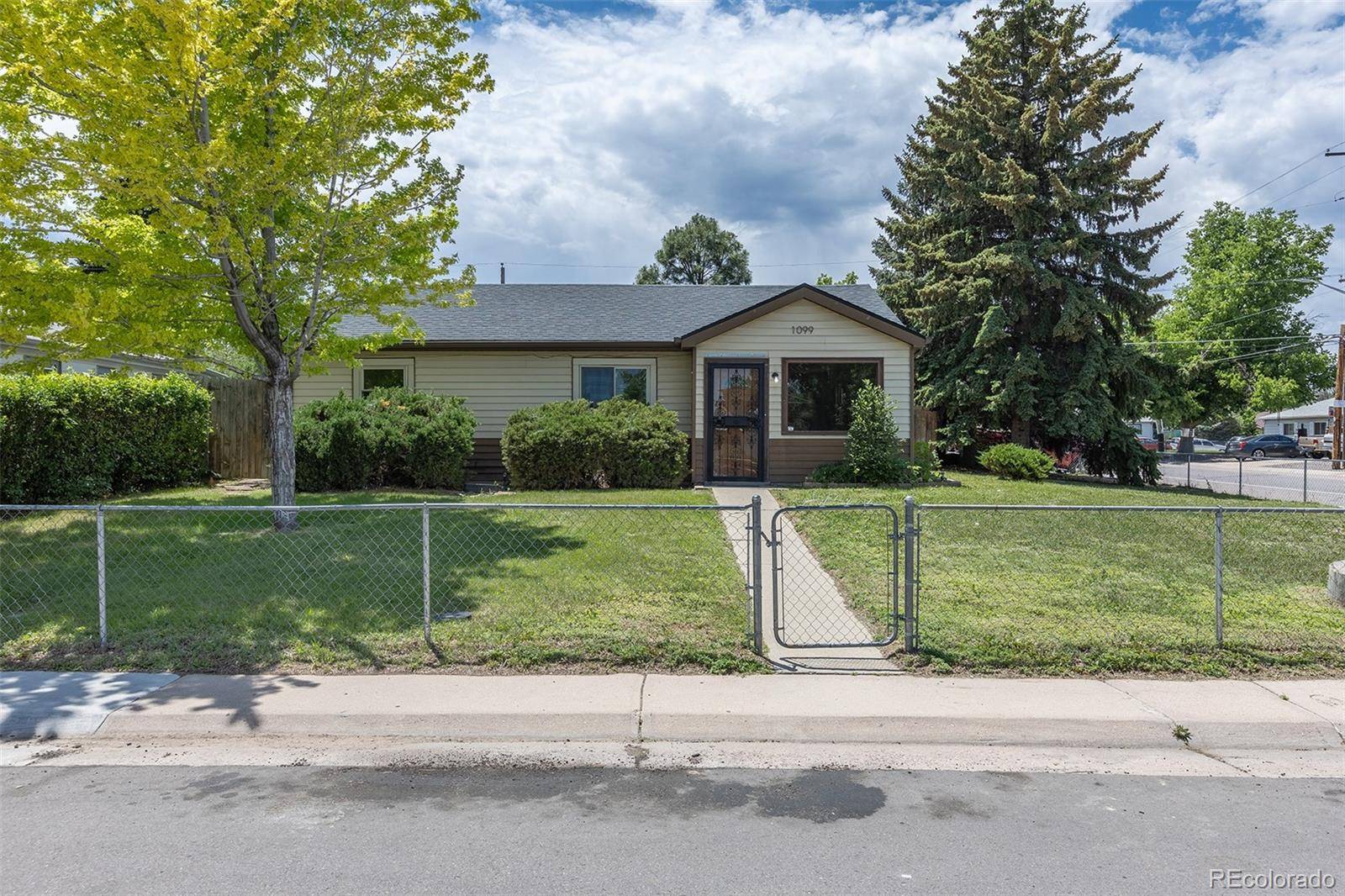 1099 Wheeling ST, Aurora, CO 80011