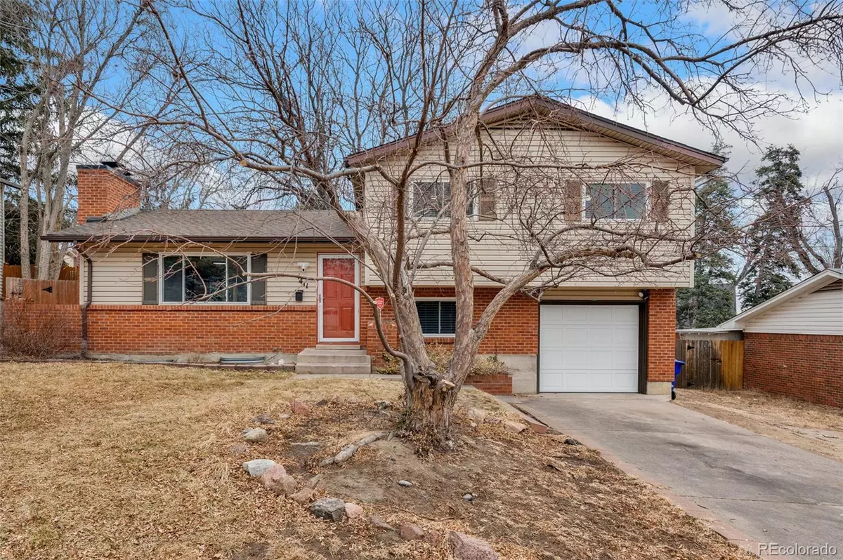 Colorado Springs, CO 80909,1411 Holmes DR