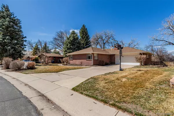 Denver, CO 80222,2365 S Holly PL