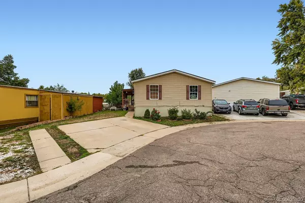 Thornton, CO 80260,9595 Pecos Street #620