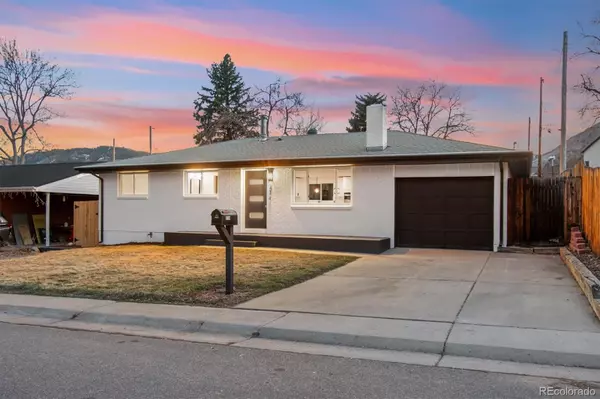 Golden, CO 80403,214 Iowa DR