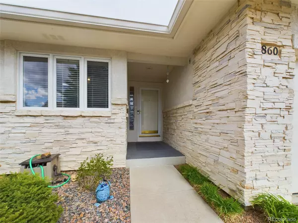 Colorado Springs, CO 80906,860 Loma PT