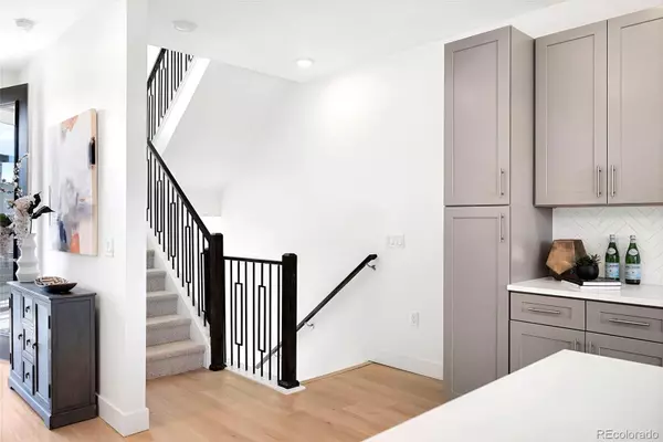 Denver, CO 80230,18 Oneida CT