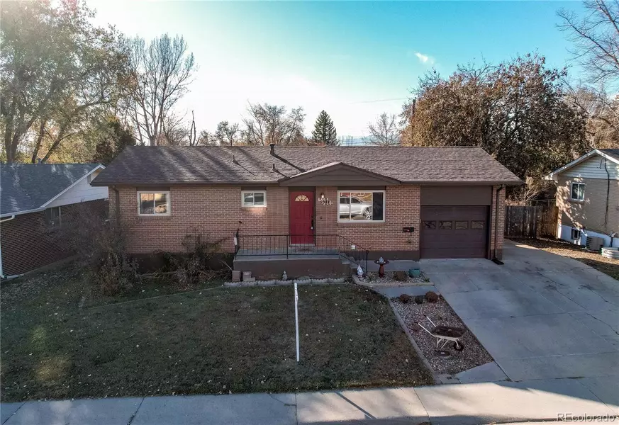 1521 Lamplighter DR, Longmont, CO 80504