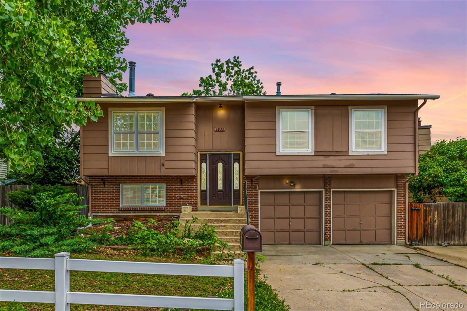 9832 High ST, Thornton, CO 80229