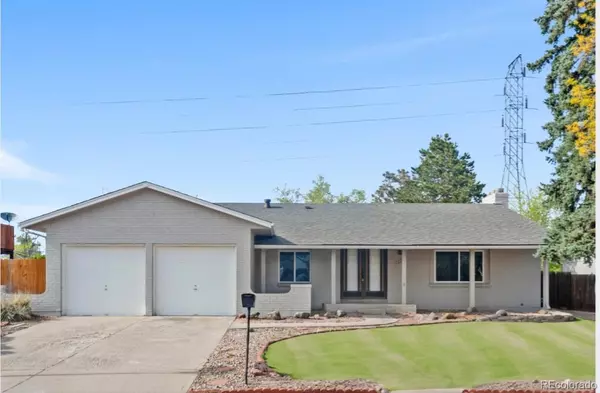 1903 S Newark WAY, Aurora, CO 80014