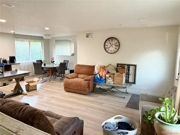 Denver, CO 80221,5403 Shoshone ST
