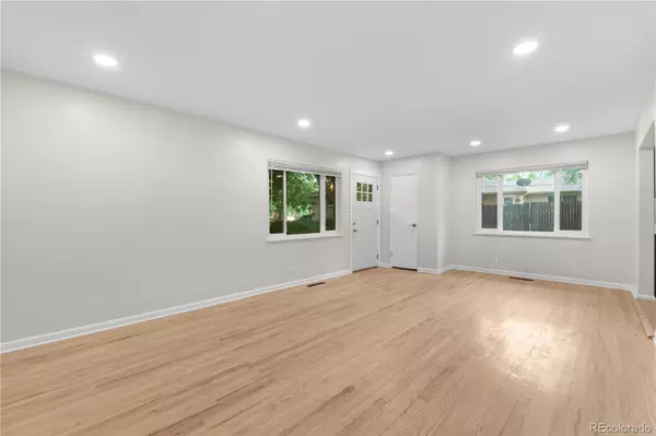 Denver, CO 80207,3269 Krameria ST