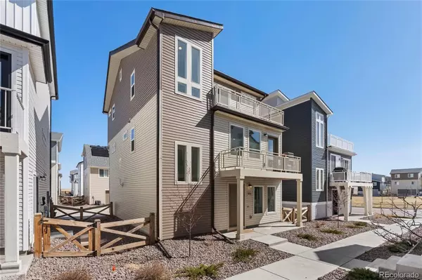 5856 Thurless LN, Colorado Springs, CO 80927