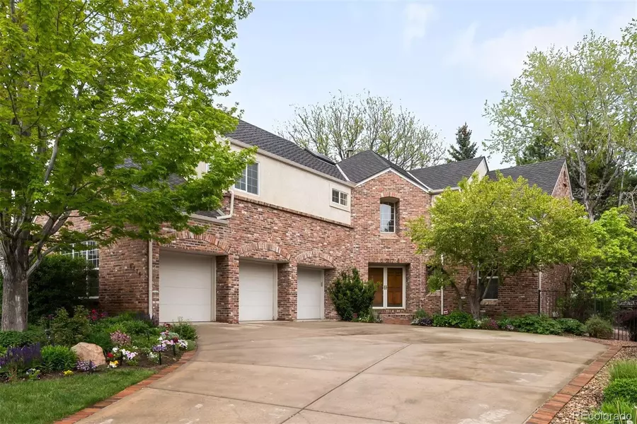 6274 S Iola CT, Englewood, CO 80111