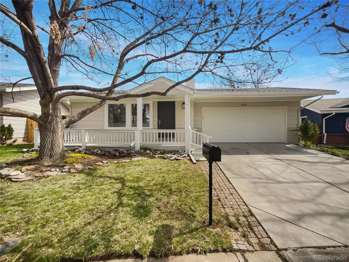 Arvada, CO 80004,6616 Zang CIR