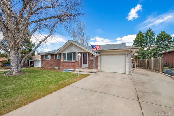 470 S Queen ST, Lakewood, CO 80226