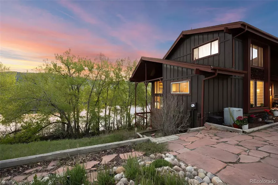 3900 Bogey CT, Longmont, CO 80503