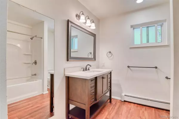 Colorado Springs, CO 80906,61 Newport CIR