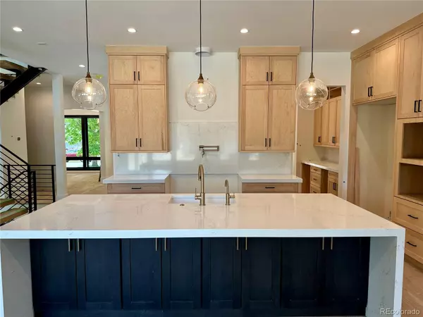 Denver, CO 80210,2442 S Saint Paul ST