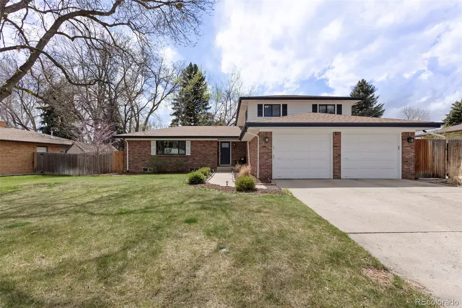 1581 S Kendall ST, Lakewood, CO 80232