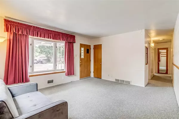 Lakewood, CO 80232,6930 W Calahan AVE