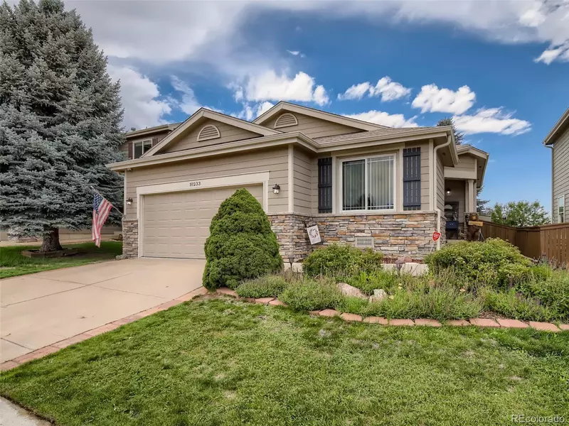 10233 Cherryhurst LN, Highlands Ranch, CO 80126