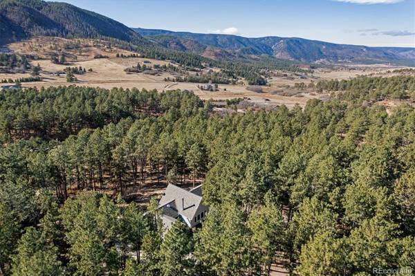 2256 Valley Park BLVD, Larkspur, CO 80118