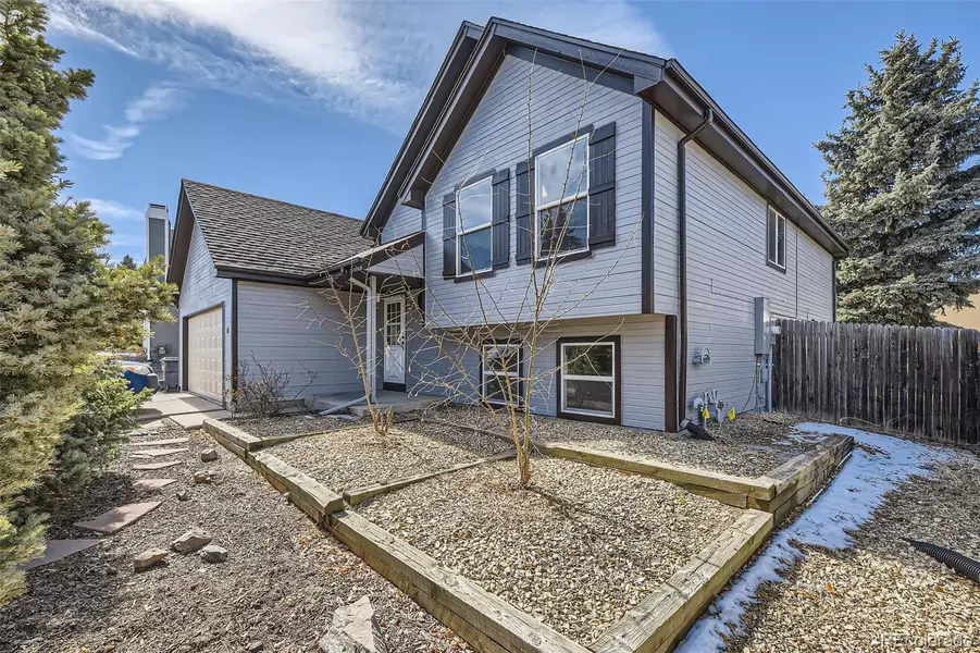 17652 E Temple DR, Aurora, CO 80015
