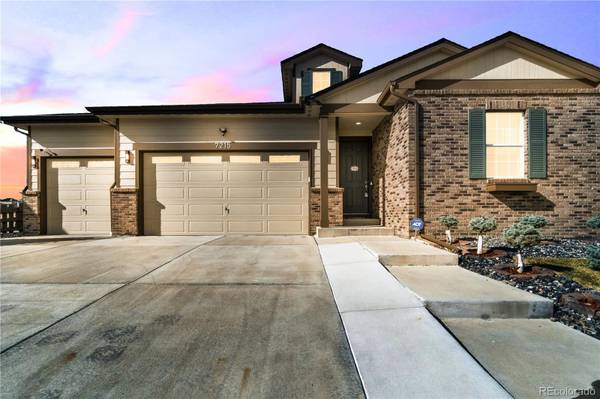 7215 S Robertsdale WAY, Aurora, CO 80016