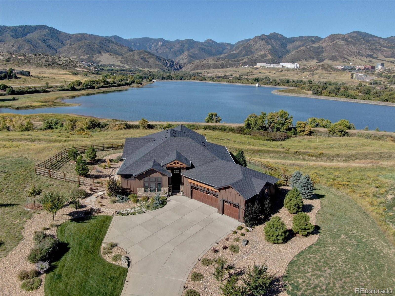 8805 Hunters Hill LN, Littleton, CO 80125