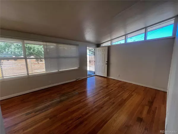 Aurora, CO 80010,1932 Dallas ST