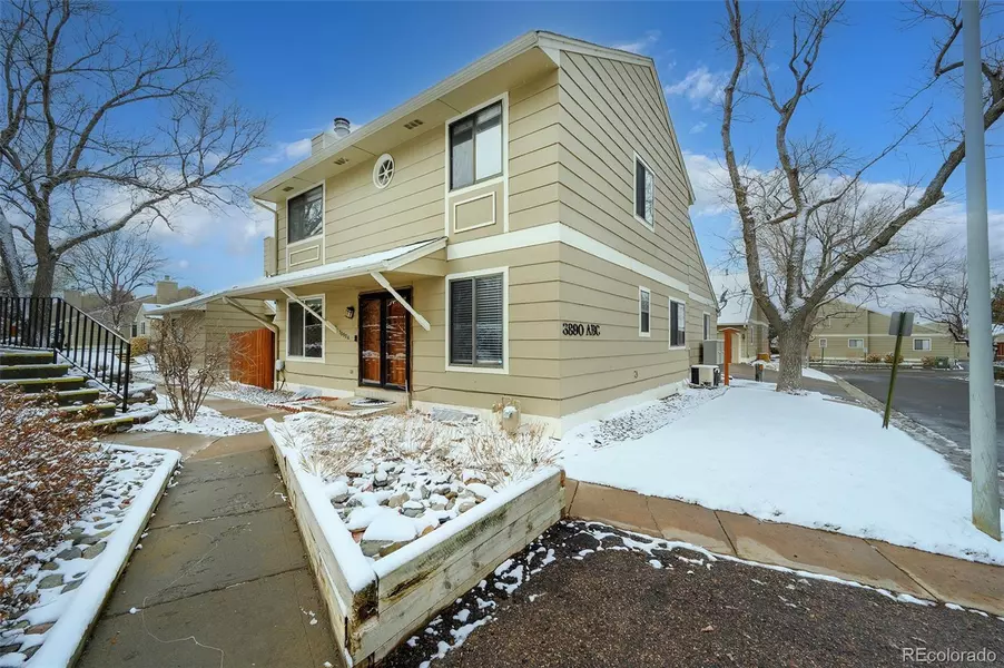 3890 S Atchison WAY #A, Aurora, CO 80014