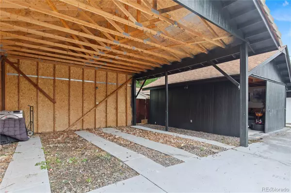 Lakewood, CO 80226,110 S Hoyt ST