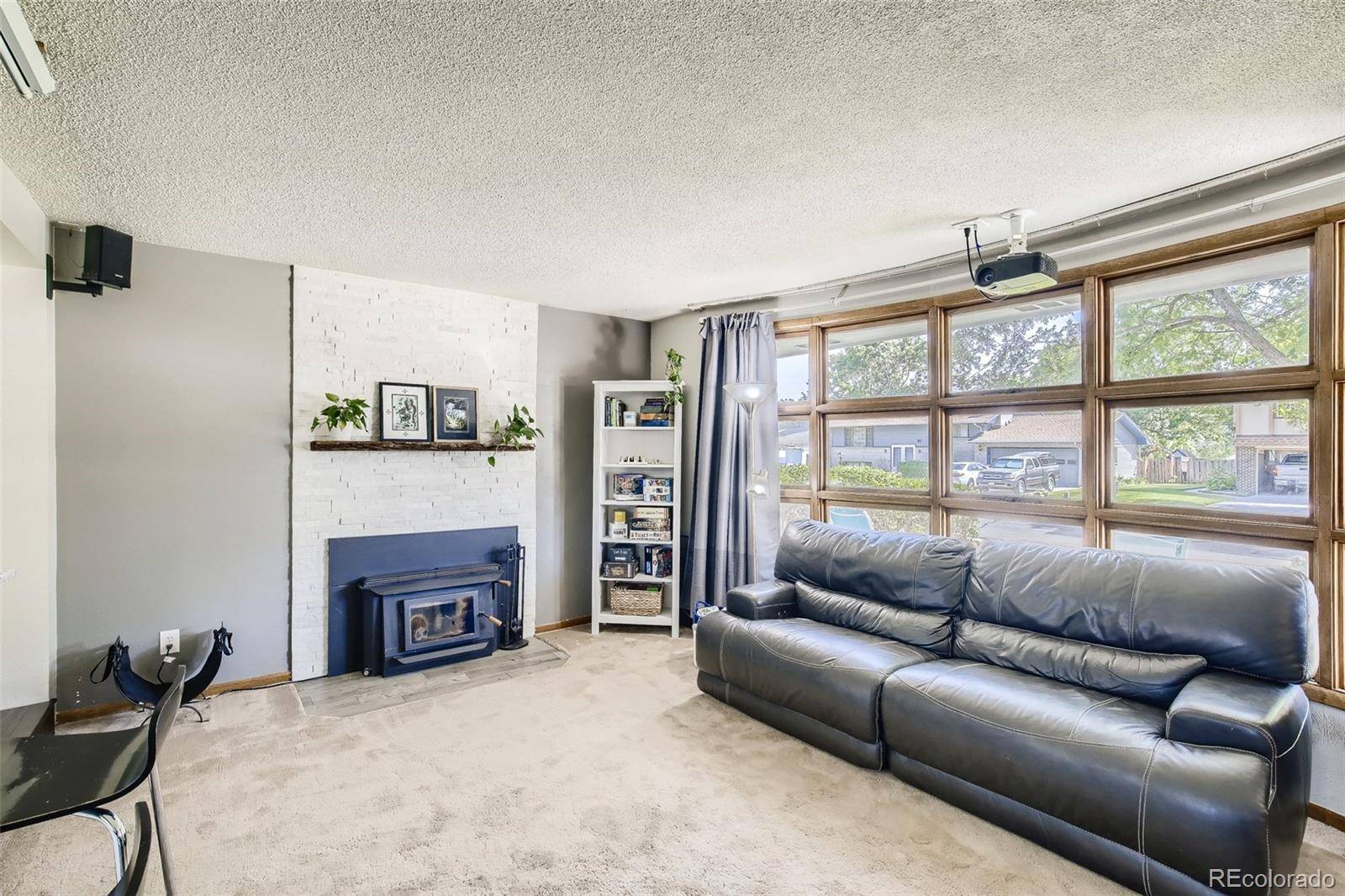 Longmont, CO 80503,52 Cornell DR