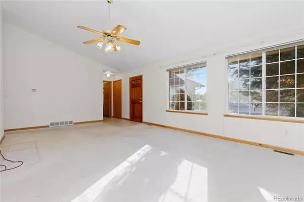 Longmont, CO 80503,2410 Maplewood CIR