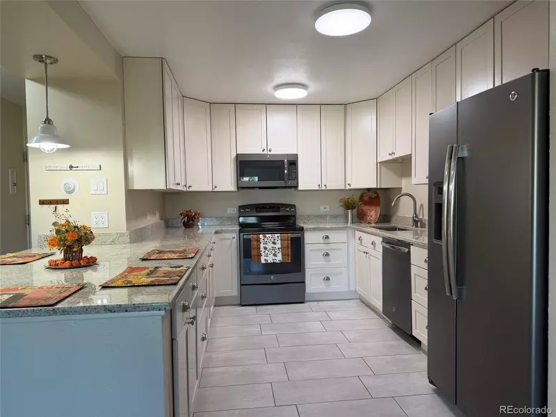 9340 E Center AVE #6B, Denver, CO 80247