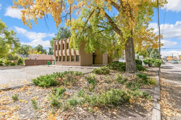 Lakewood, CO 80214,7000 W 14th AVE