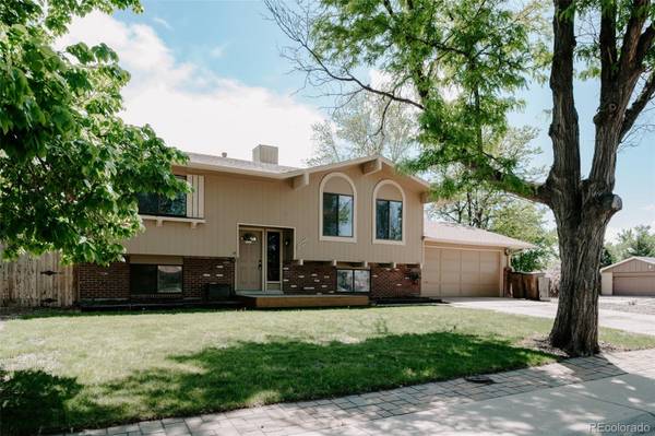 12102 E Arizona AVE, Aurora, CO 80012