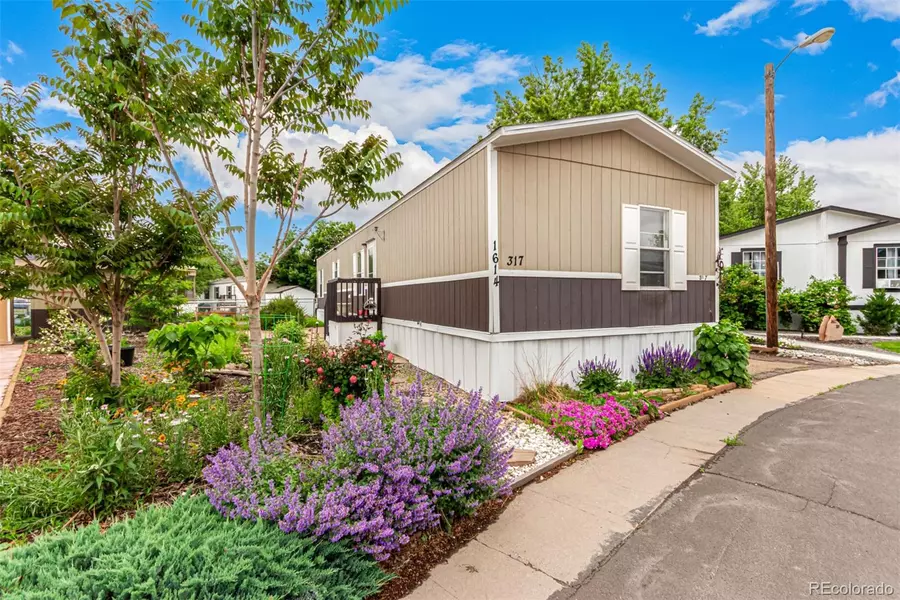 1614 Van Buren WAY, Aurora, CO 80011