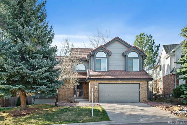 11 Willowleaf DR, Littleton, CO 80127