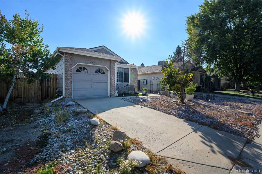 3074 S Uravan ST, Aurora, CO 80013