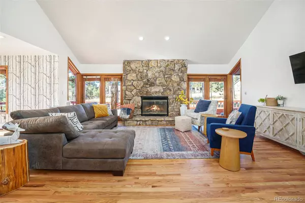 Golden, CO 80401,23526 Currant DR