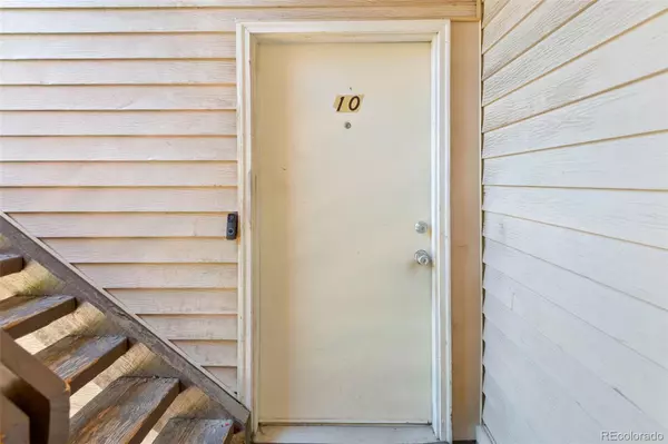 Denver, CO 80235,3613 S Sheridan BLVD #10