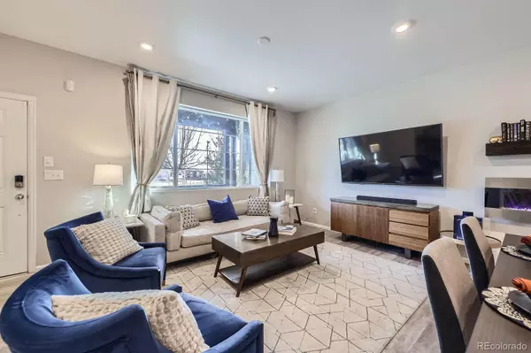 Aurora, CO 80019,21613 E 59th PL