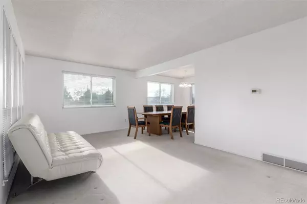 Longmont, CO 80503,1096 Princeton DR