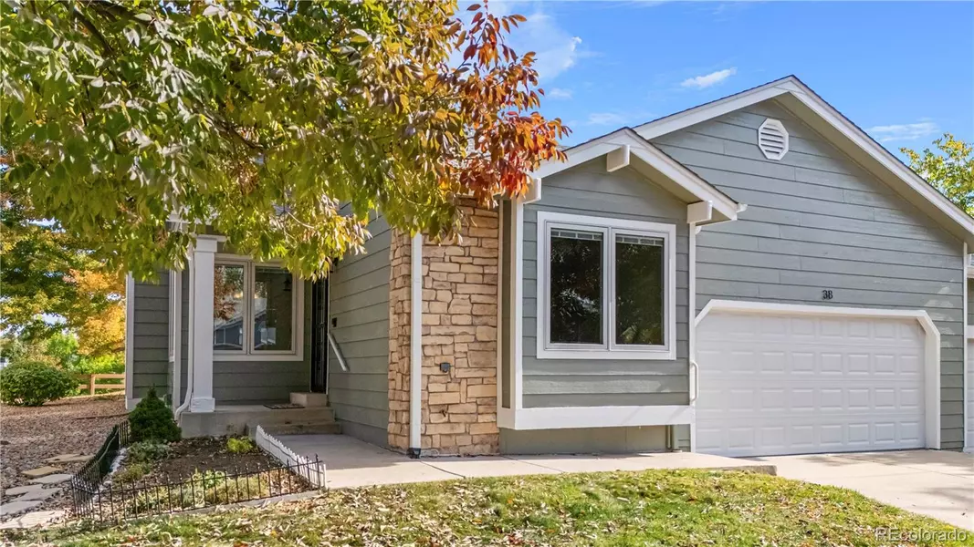 38 Shetland CT, Highlands Ranch, CO 80130