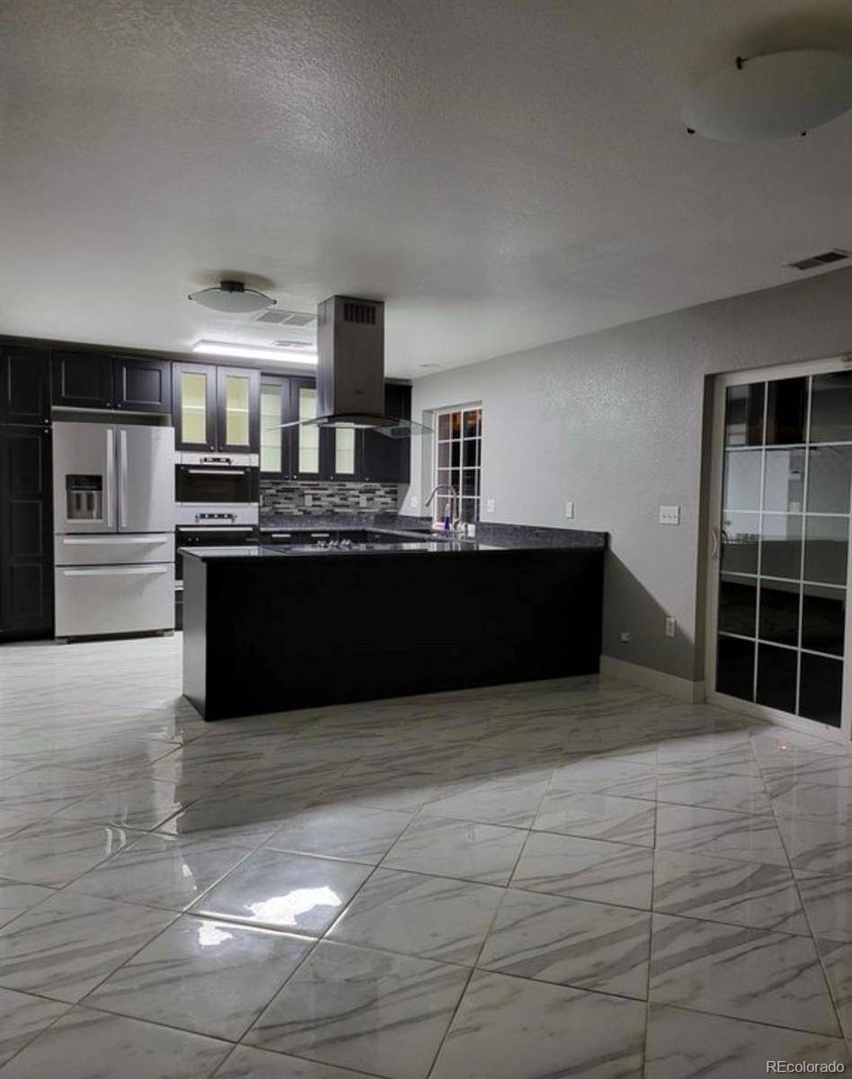 Denver, CO 80249,5570 Halifax ST