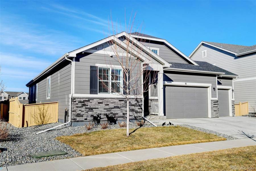 61 Western Sky CIR, Longmont, CO 80501