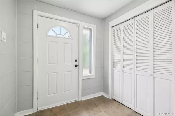 1285 S Glencoe ST Denver, CO 80246