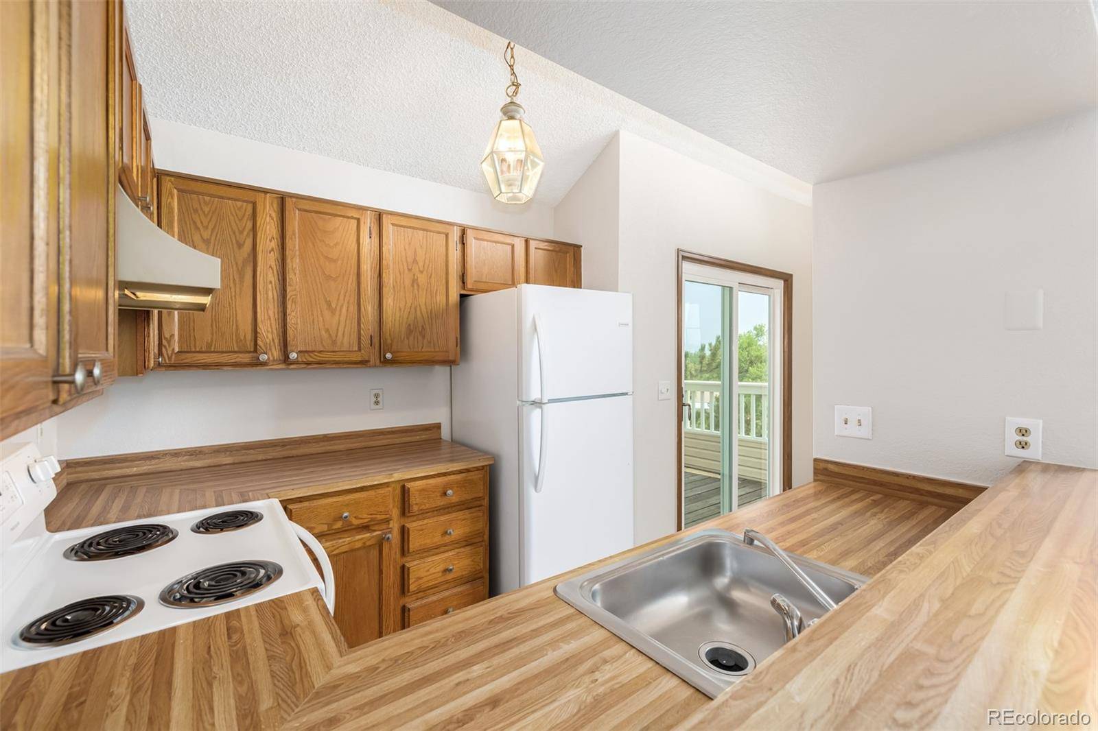 Lakewood, CO 80226,995 S Miller ST #301