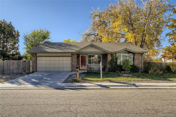 9718 W 74th PL, Arvada, CO 80005