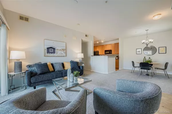 Englewood, CO 80112,15700 E Jamison DR #7-101